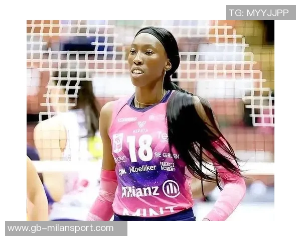 意大利女排奥运冠军埃格努亲临国米与劳塔罗互换球衣展现体育精神 意大利女排奥运冠军埃格努亲临国米与劳塔罗互换球衣展现体育精神