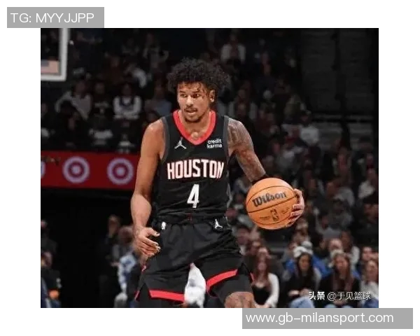 丹尼格林谈恩比德与字母哥实力变化的深刻见解 丹尼格林谈恩比德与字母哥实力变化的深刻见解