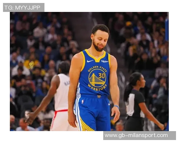 追梦精准传球布朗尼外线助攻库里高弧度三分球如虹命中 追梦精准传球布朗尼外线助攻库里高弧度三分球如虹命中