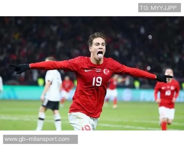 土耳其足球队在世预赛中以6比1狂胜保加利亚伊尔迪兹双响居莱尔贡献进球与助攻 土耳其足球队在世预赛中以6比1狂胜保加利亚伊尔迪兹双响居莱尔贡献进球与助攻