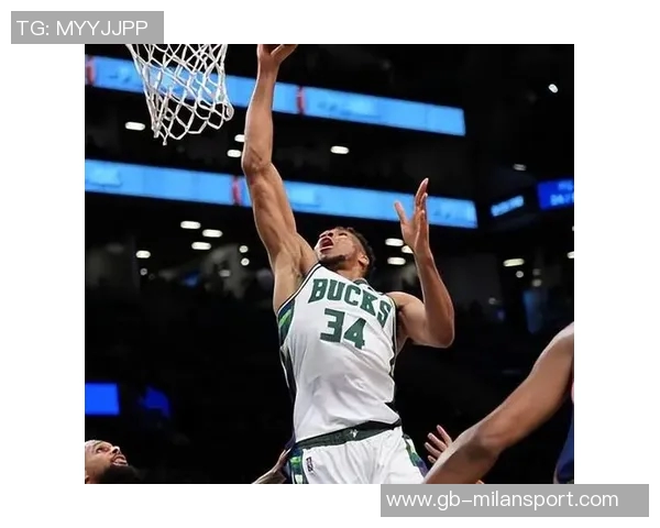 文班在季前赛频繁失误米奇称其为尝试新打法与阵容磨合的必要过程 文班在季前赛频繁失误米奇称其为尝试新打法与阵容磨合的必要过程