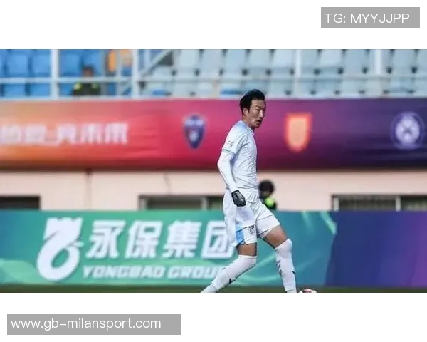 吕焯毅单场8次抢断创大连英博球员中超新纪录展现卓越防守能力 吕焯毅单场8次抢断创大连英博球员中超新纪录展现卓越防守能力