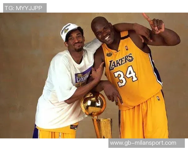 奥尼尔晒季后赛总分榜单乔丹领跑詹姆斯卡特紧随其后 奥尼尔晒季后赛总分榜单乔丹领跑詹姆斯卡特紧随其后