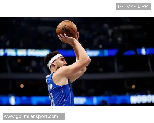 克莱状态低迷半场表现惨淡仅得3分4篮板1助攻 克莱状态低迷半场表现惨淡仅得3分4篮板1助攻