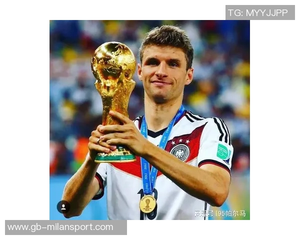 穆勒分享蓄胡经历:理发后意外满意决定保留新形象 穆勒分享蓄胡经历:理发后意外满意决定保留新形象