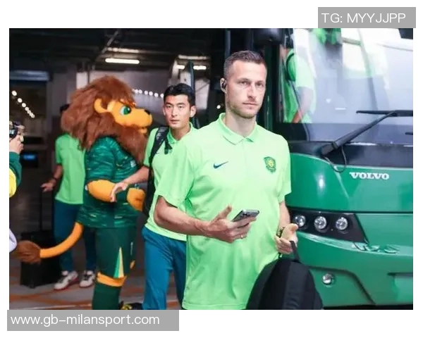 国安重返训练场外援斯帕吉奇归队备战新赛季